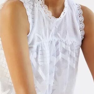 Darling MAEVE pineapple blouse with lace details - EUC 🍍